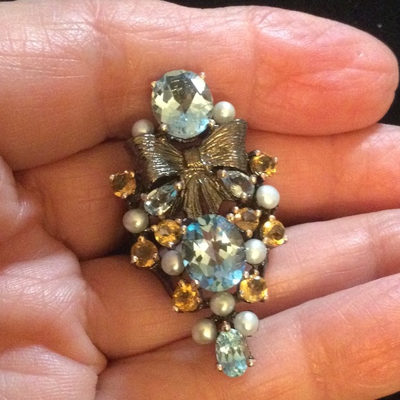 Genuine Blue Topaz Ribbon Ring - Picture 7 of 12